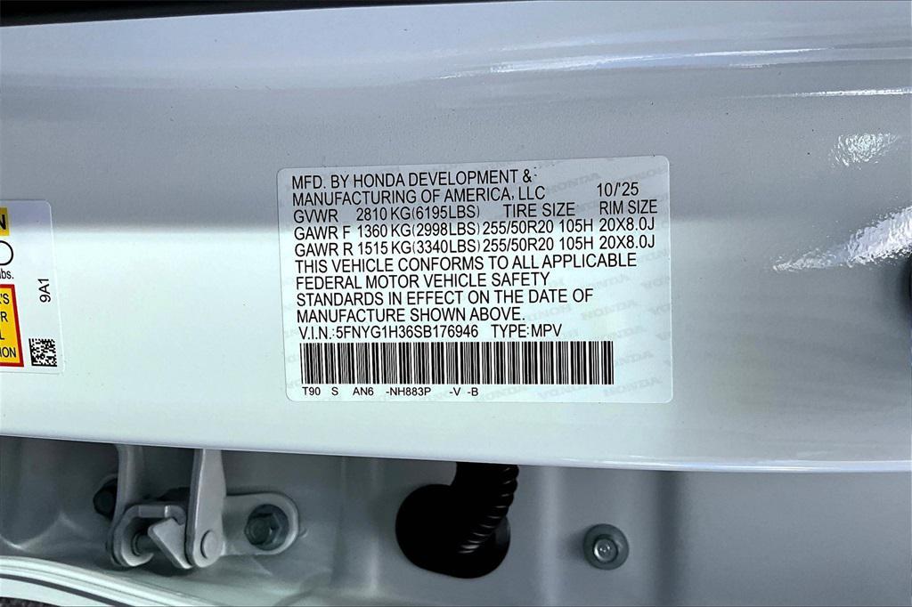 new 2025 Honda Pilot car, priced at $44,250