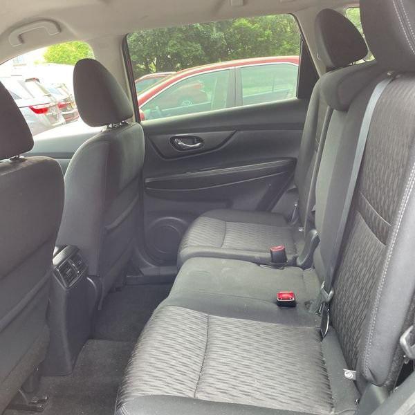 used 2019 Nissan Rogue car, priced at $17,219