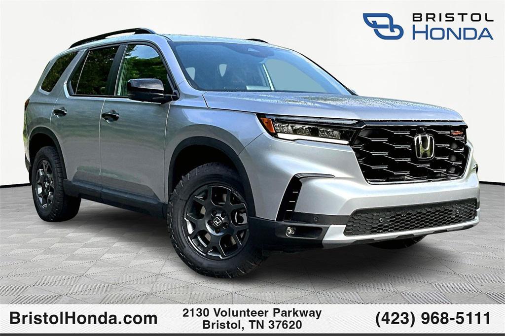 new 2025 Honda Pilot car, priced at $50,895