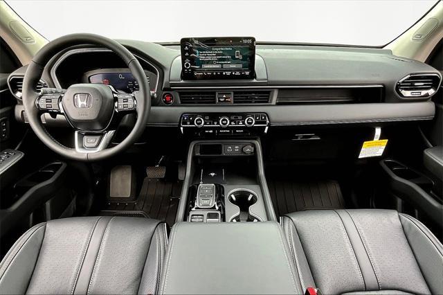 new 2025 Honda Pilot car, priced at $56,705