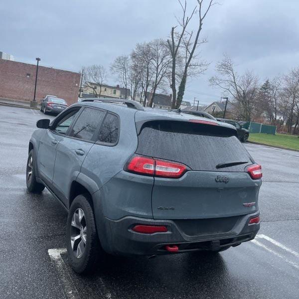 used 2014 Jeep Cherokee car, priced at $14,216