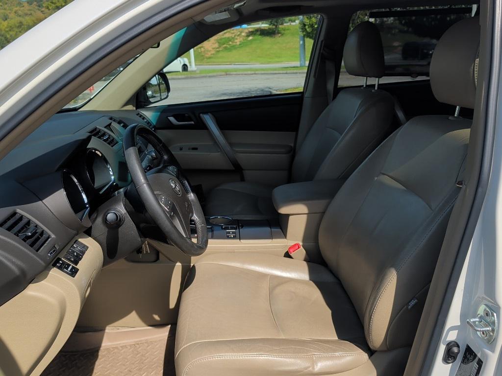 used 2010 Toyota Highlander car, priced at $9,836