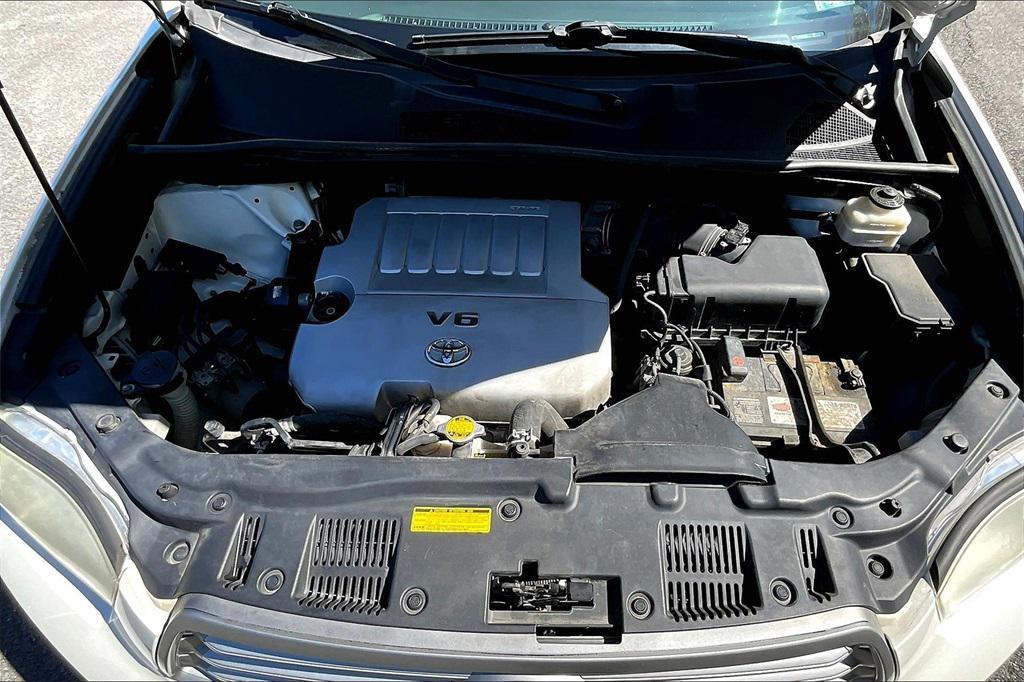 used 2010 Toyota Highlander car, priced at $9,836