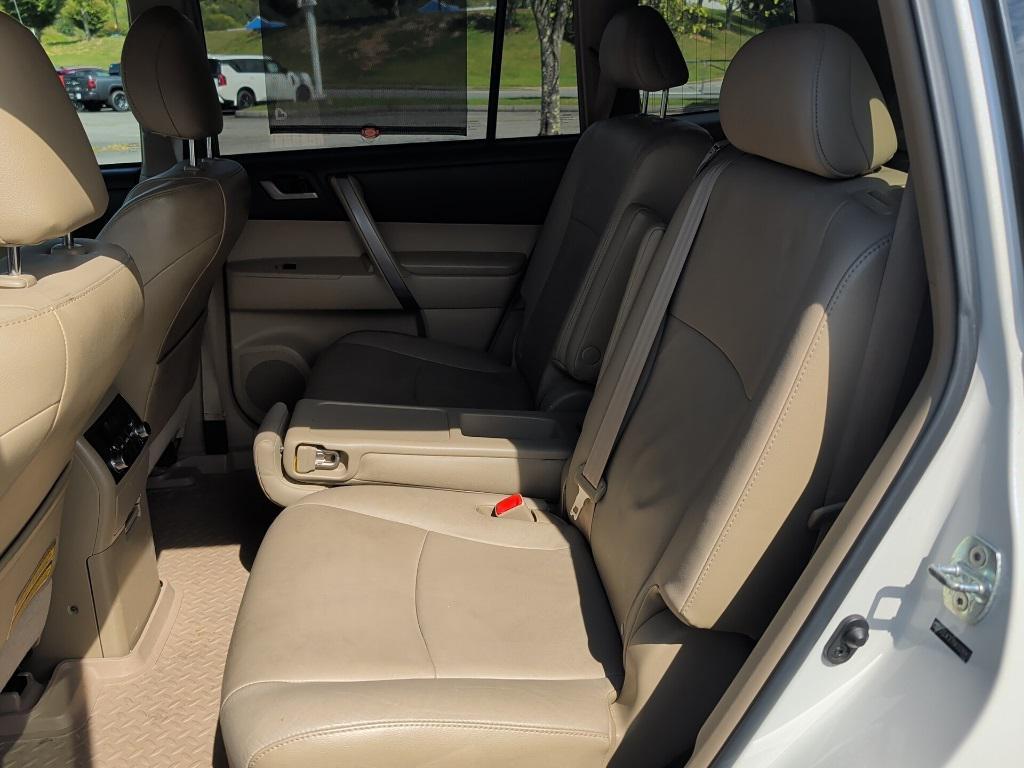 used 2010 Toyota Highlander car, priced at $9,836