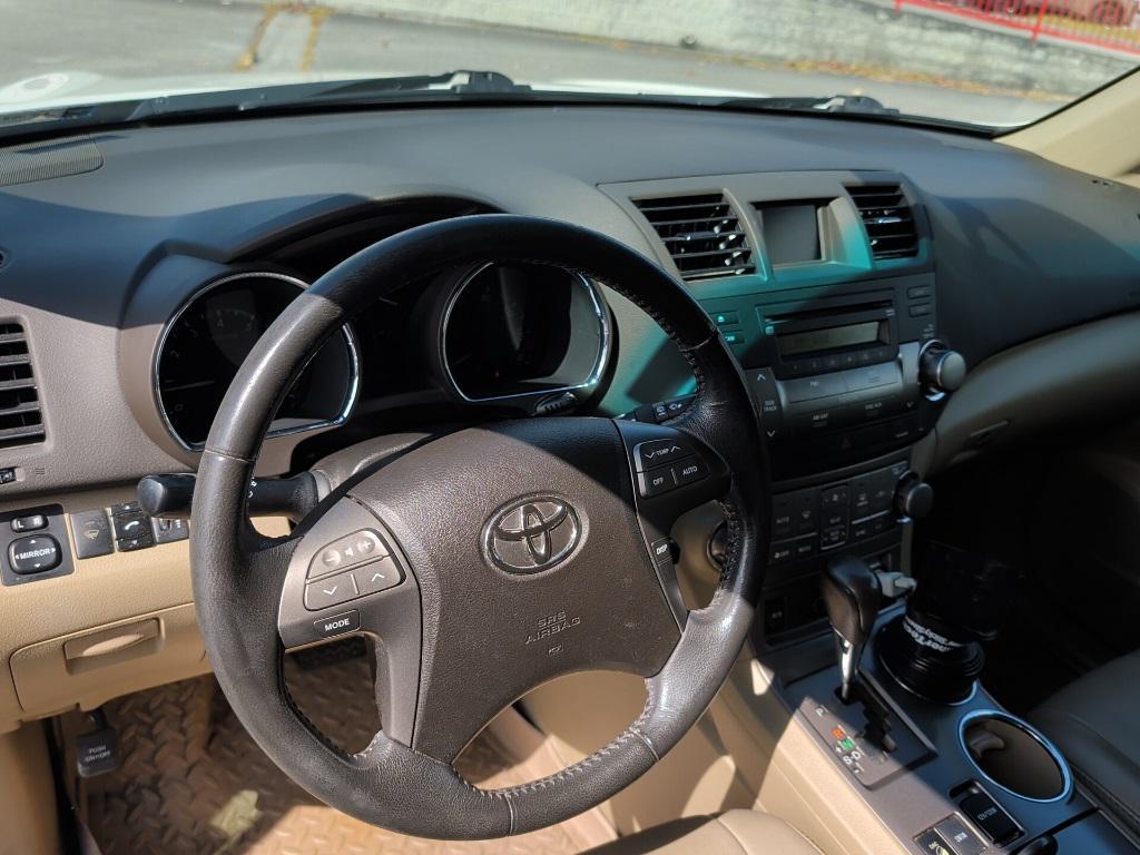 used 2010 Toyota Highlander car, priced at $9,836