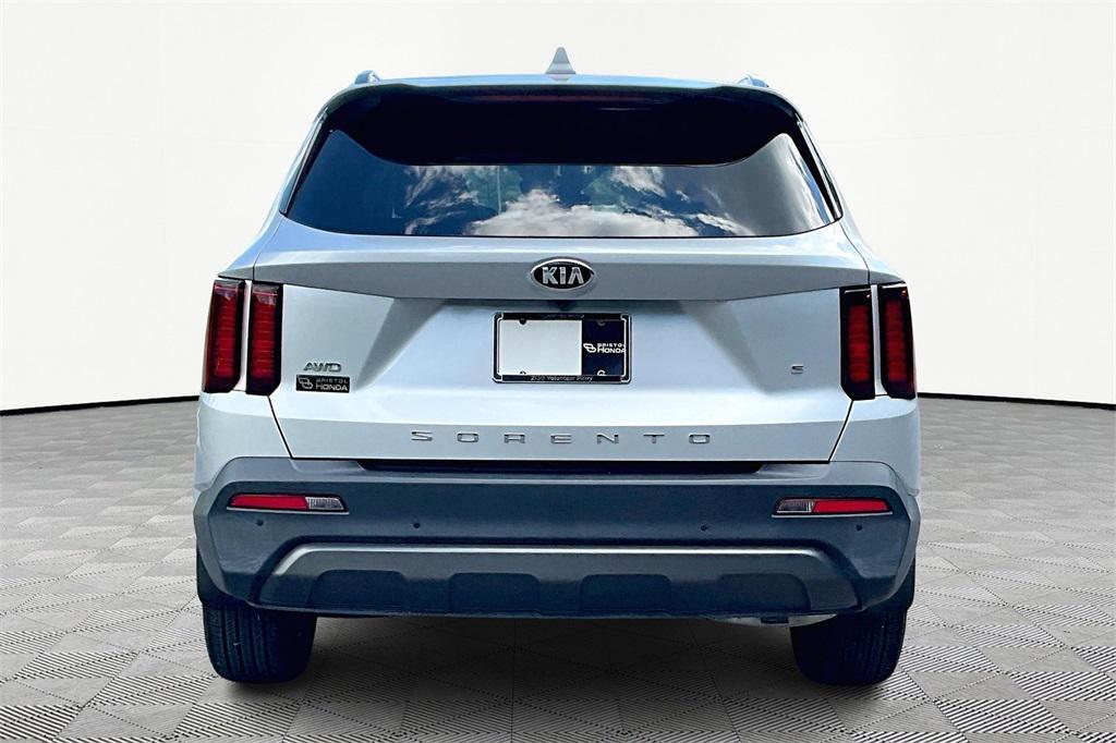 used 2021 Kia Sorento car, priced at $29,451