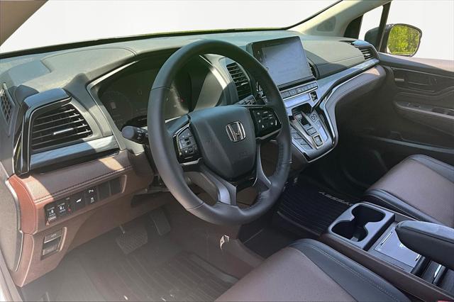 new 2025 Honda Odyssey car, priced at $53,680