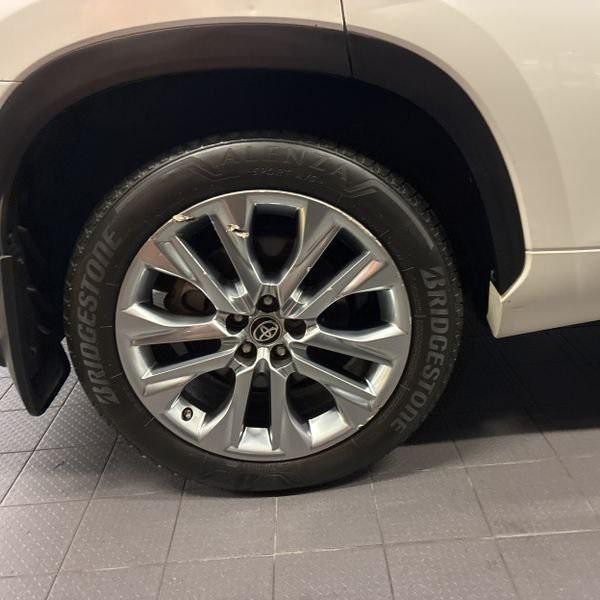 used 2020 Toyota Highlander car, priced at $30,341