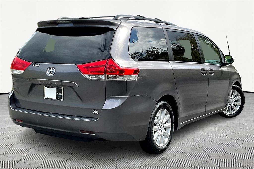 used 2014 Toyota Sienna car, priced at $10,644