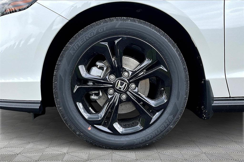 new 2025 Honda Accord car, priced at $32,165