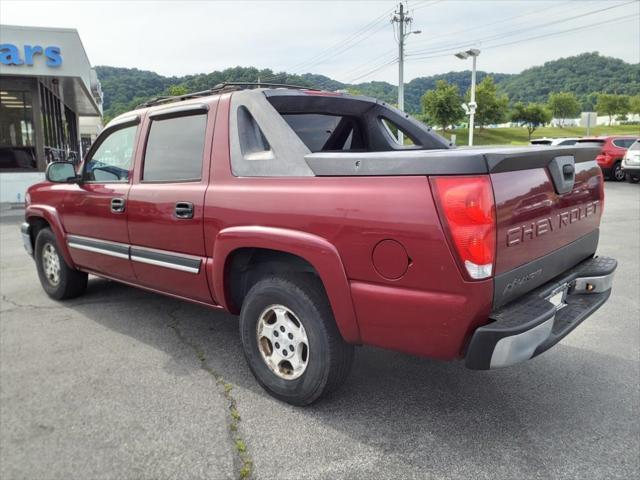 used 2005 Chevrolet Avalanche car, priced at $6,326