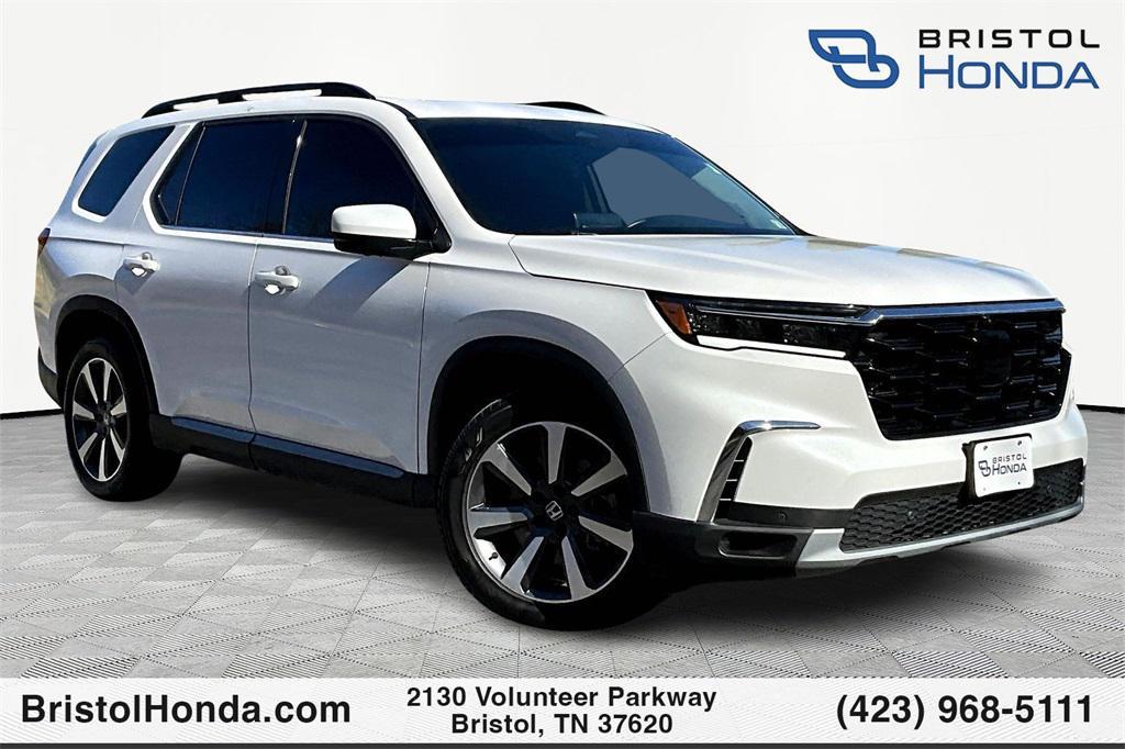 used 2023 Honda Pilot car, priced at $46,972