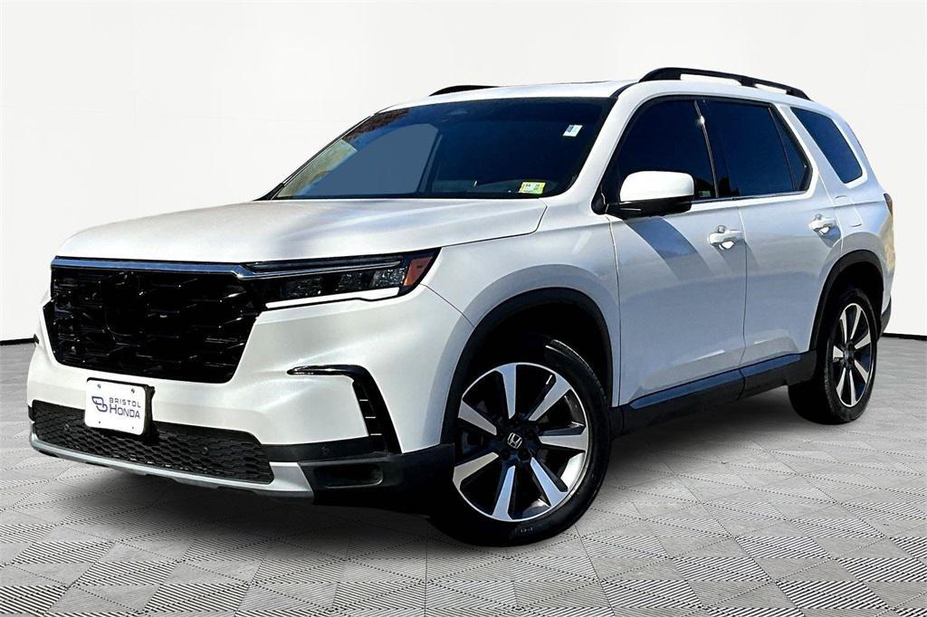 used 2023 Honda Pilot car, priced at $46,972