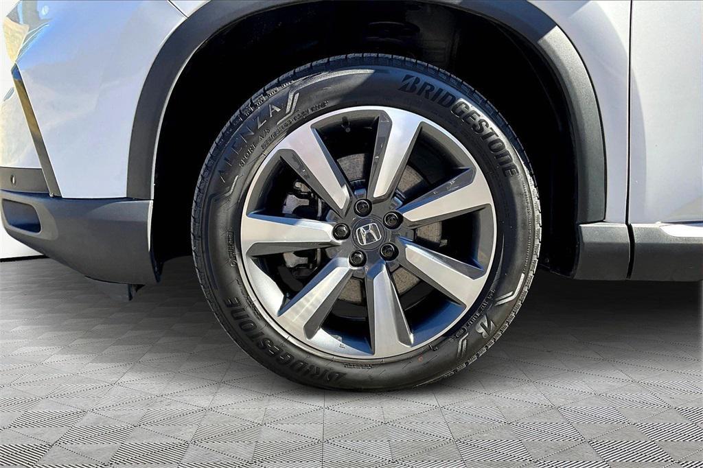 used 2023 Honda Pilot car, priced at $46,972