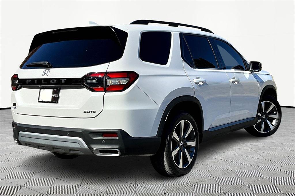 used 2023 Honda Pilot car, priced at $46,972