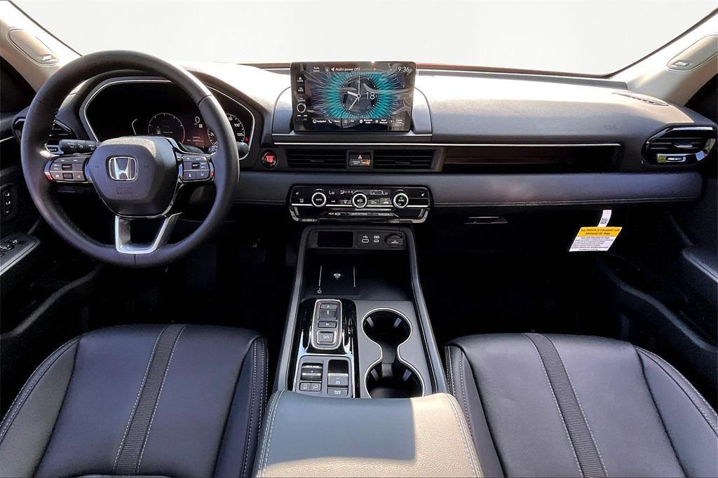 new 2025 Honda Pilot car, priced at $51,550