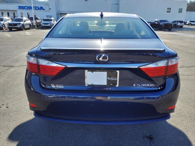 used 2015 Lexus ES 300h car, priced at $14,986