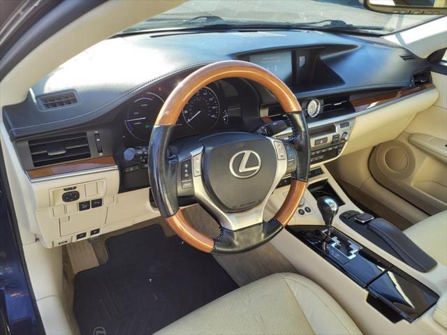 used 2015 Lexus ES 300h car, priced at $14,986