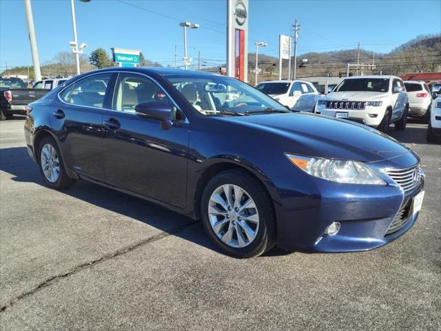 used 2015 Lexus ES 300h car, priced at $14,986