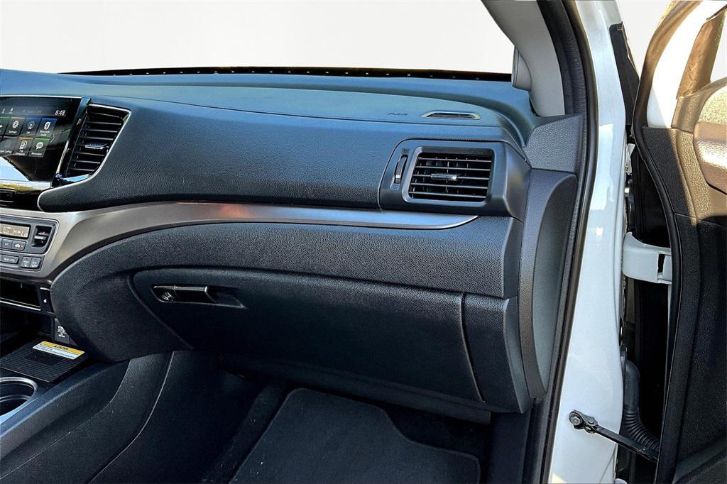 used 2022 Honda Pilot car, priced at $35,236