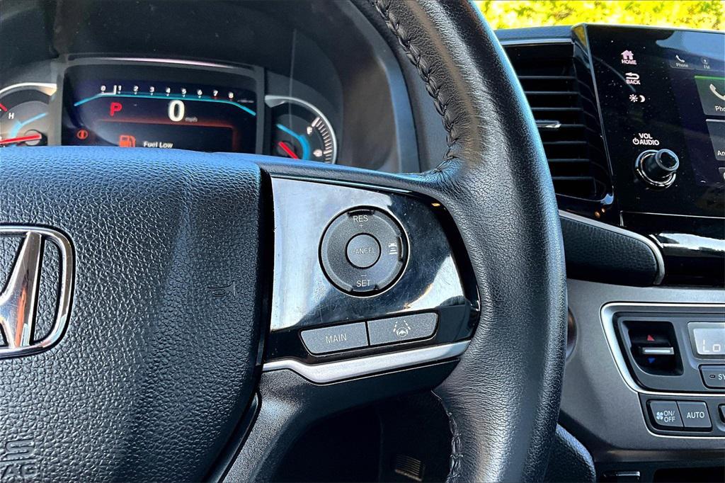 used 2022 Honda Pilot car, priced at $35,236
