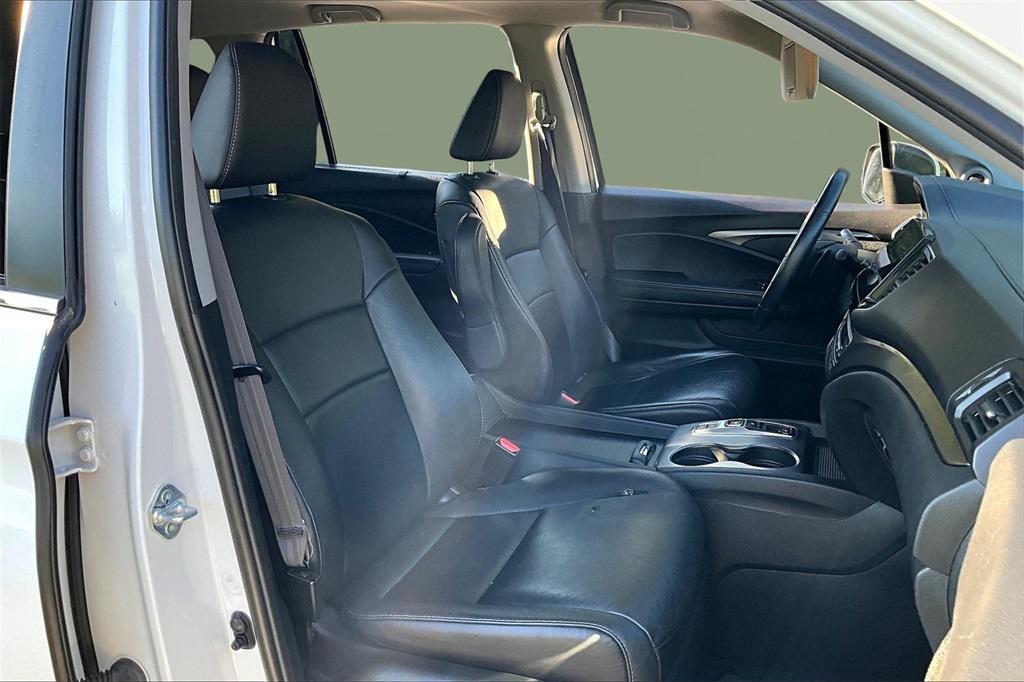 used 2022 Honda Pilot car, priced at $35,236