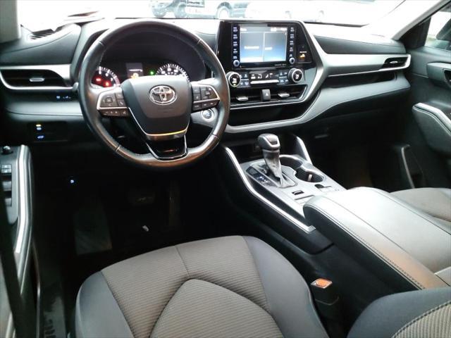 used 2021 Toyota Highlander car, priced at $29,416