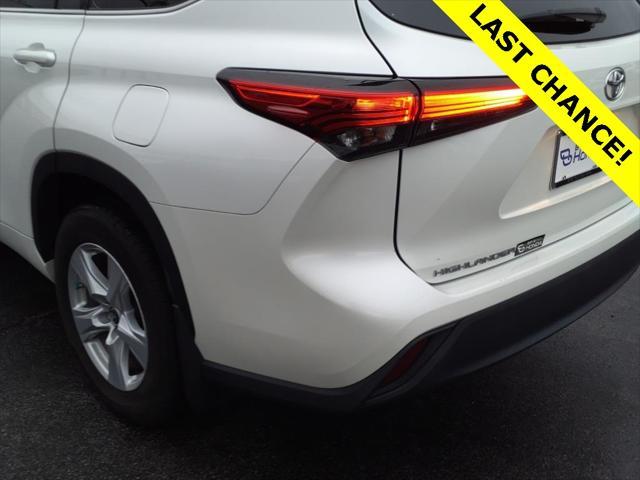 used 2021 Toyota Highlander car, priced at $26,956