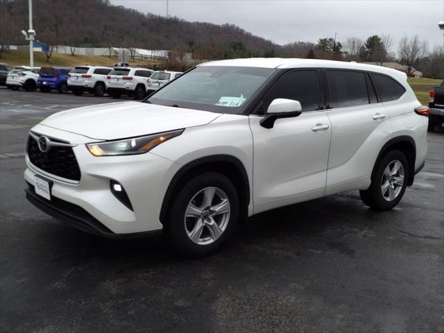 used 2021 Toyota Highlander car, priced at $29,416