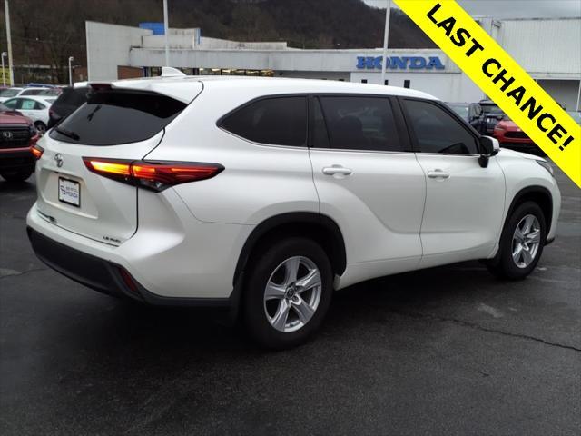 used 2021 Toyota Highlander car, priced at $26,956