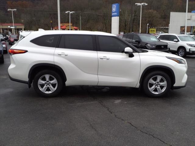 used 2021 Toyota Highlander car, priced at $29,416