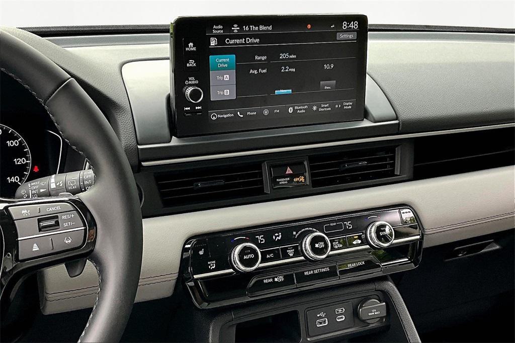 new 2025 Honda Pilot car