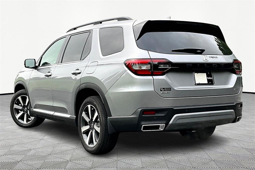 new 2025 Honda Pilot car