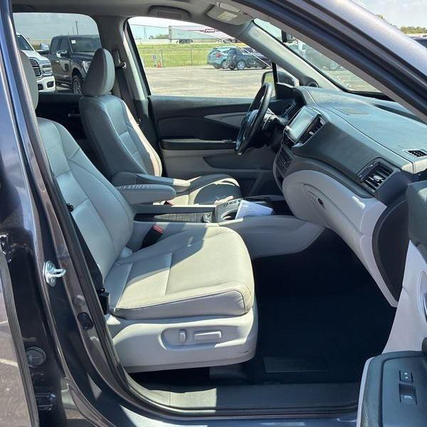 used 2022 Honda Ridgeline car, priced at $32,968
