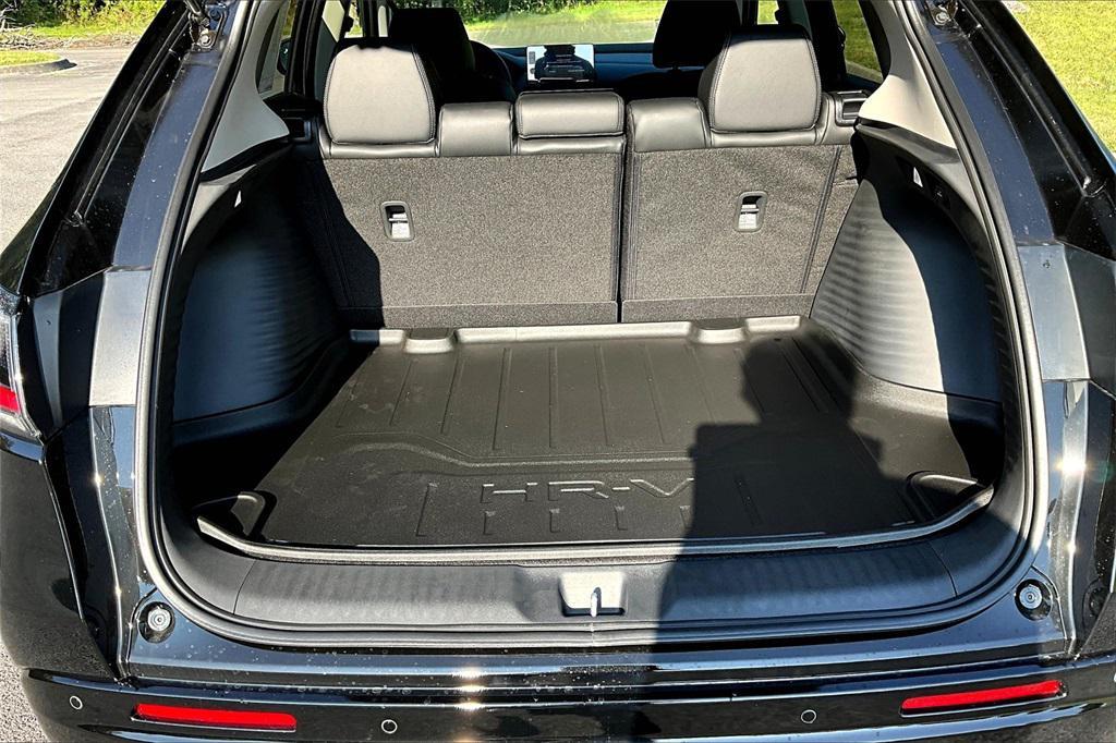 new 2026 Honda HR-V car, priced at $32,945