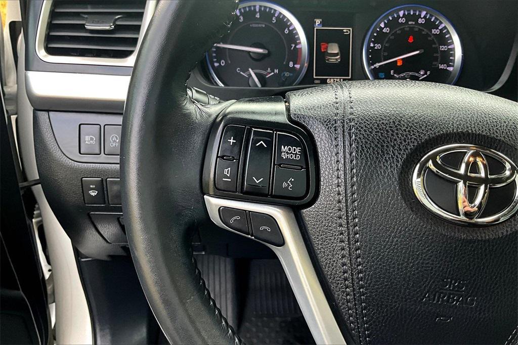 used 2019 Toyota Highlander car, priced at $28,831