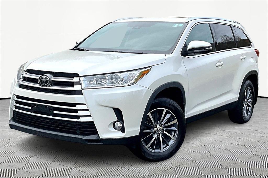 used 2019 Toyota Highlander car, priced at $28,831