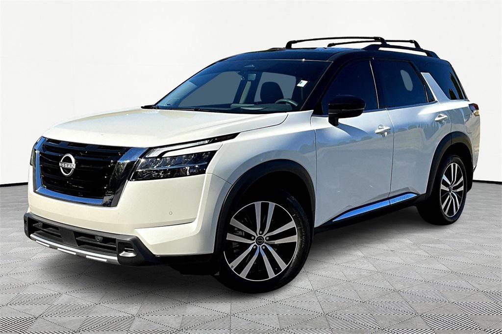 used 2024 Nissan Pathfinder car, priced at $39,869