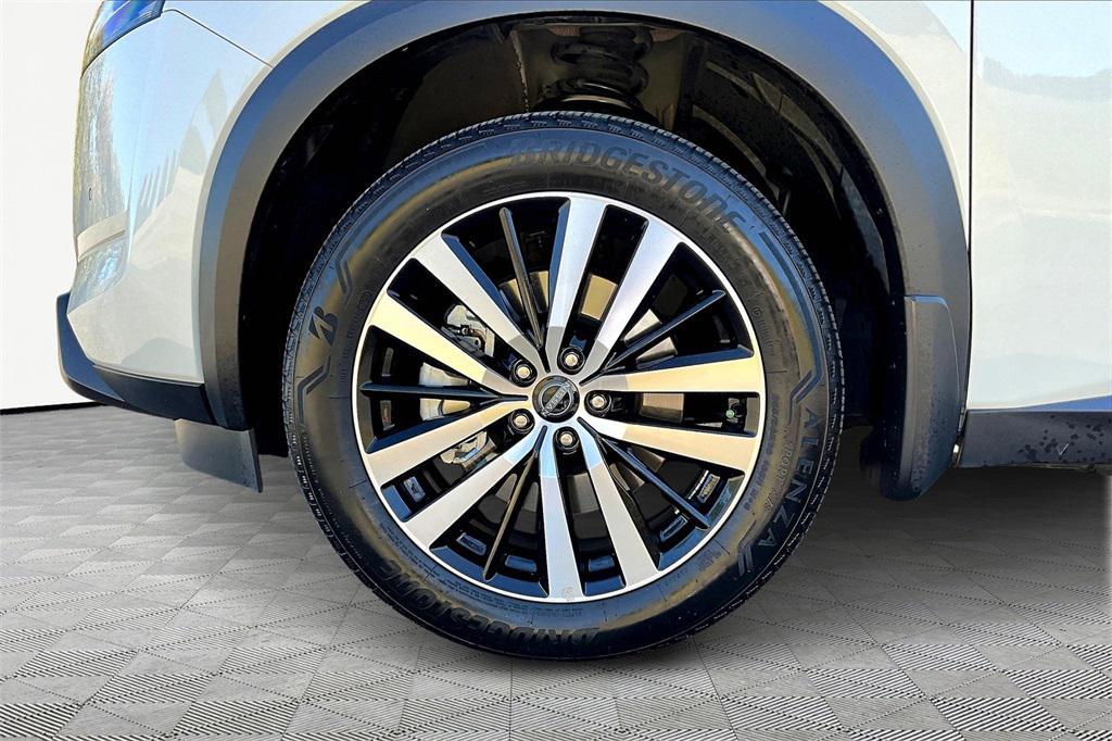 used 2024 Nissan Pathfinder car, priced at $39,869