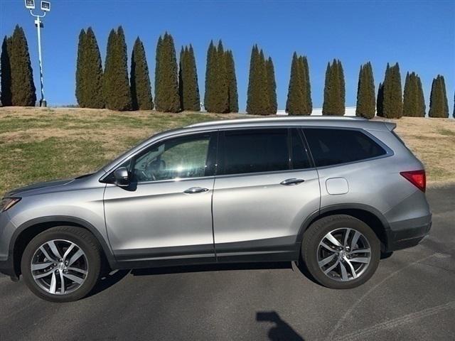 used 2017 Honda Pilot car, priced at $25,571