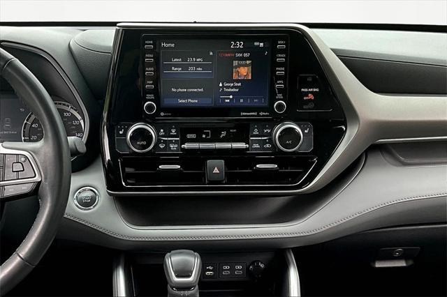 used 2022 Toyota Highlander car, priced at $38,797