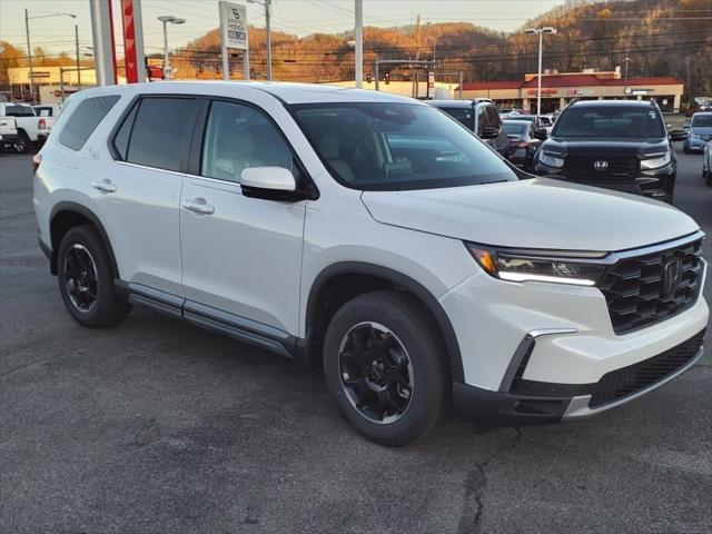 new 2025 Honda Pilot car, priced at $49,650