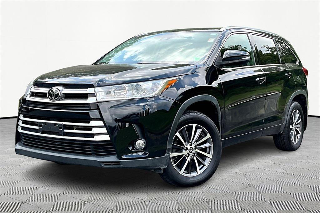 used 2018 Toyota Highlander car, priced at $24,895