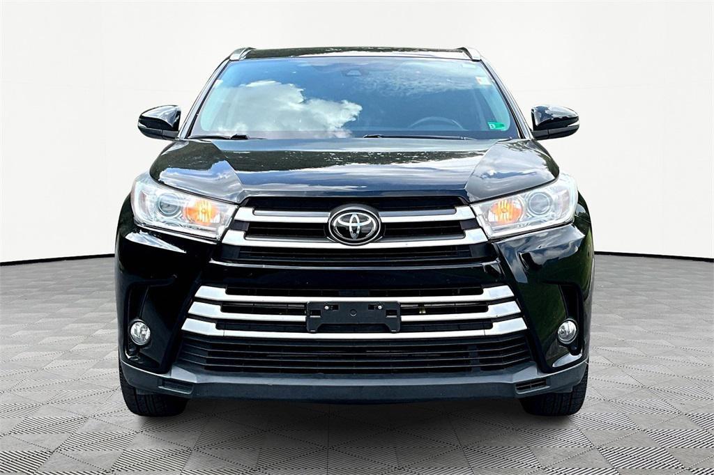 used 2018 Toyota Highlander car, priced at $24,895