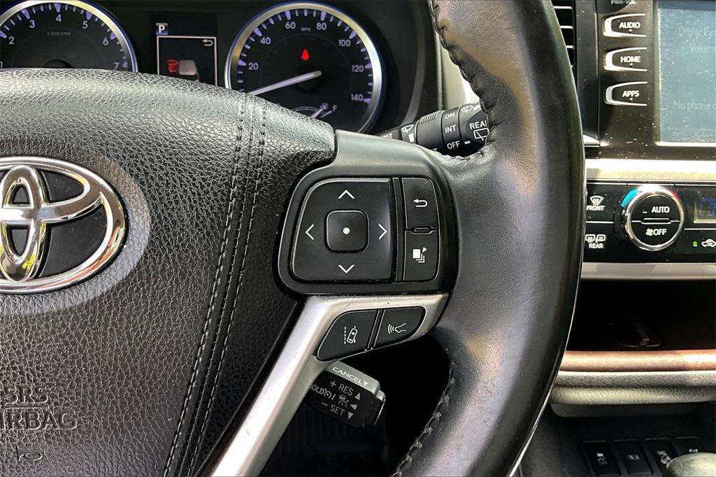 used 2018 Toyota Highlander car, priced at $24,895