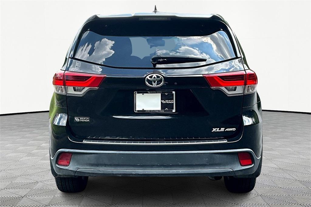 used 2018 Toyota Highlander car, priced at $24,895