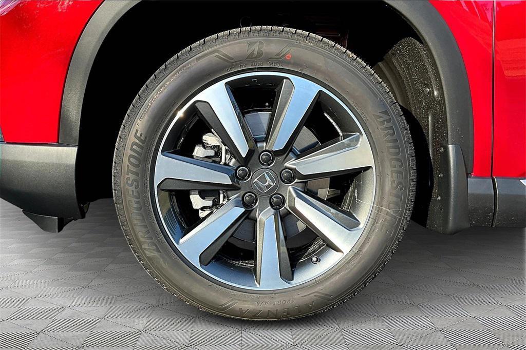 new 2025 Honda Pilot car, priced at $52,280