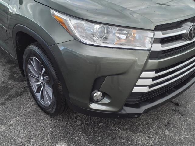 used 2019 Toyota Highlander car, priced at $25,996