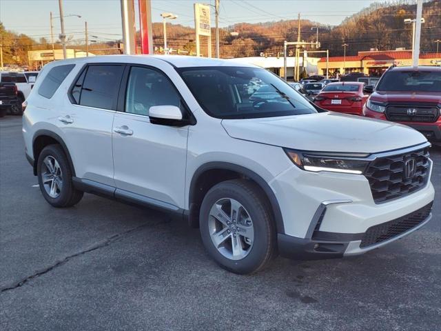 new 2025 Honda Pilot car, priced at $48,180