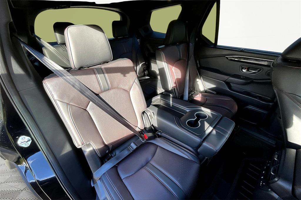 new 2025 Honda Pilot car, priced at $56,075